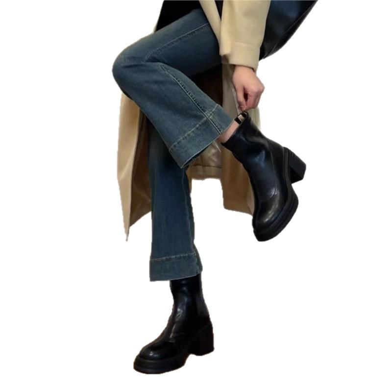 Weiches Leder hochhackige dünne kurze Stiefel Damen 2025 neu eckige Zehenpartie Reißverschluss hinten Martin-Stiefel dicksohlige dünne Stiefel