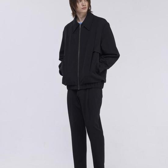 Giosongeo Black Box Pleated Collar Jumper ZF5JP552BK