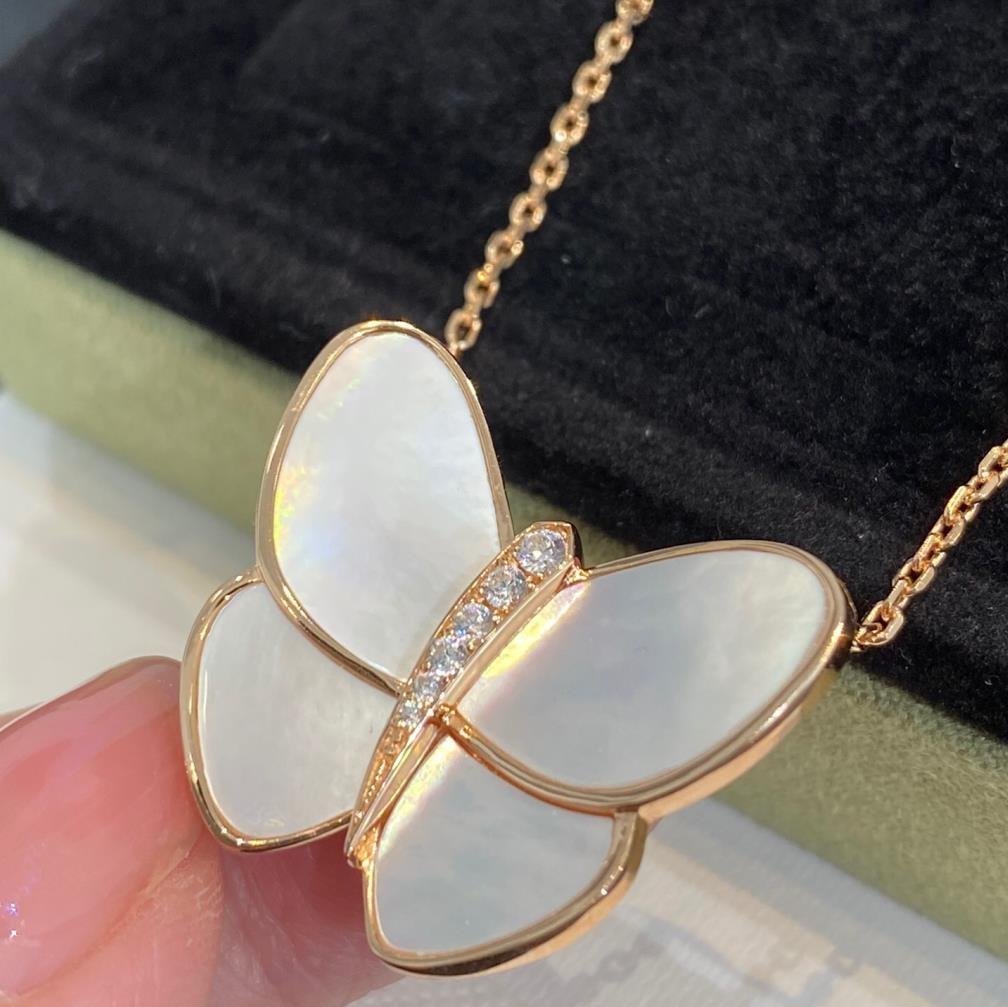 Top Quality Popular Brand Butterfly Gems Necklace Pure 925 Sliver Fashion Gift For Women Exquisite Luxury Zirconia Jewelry