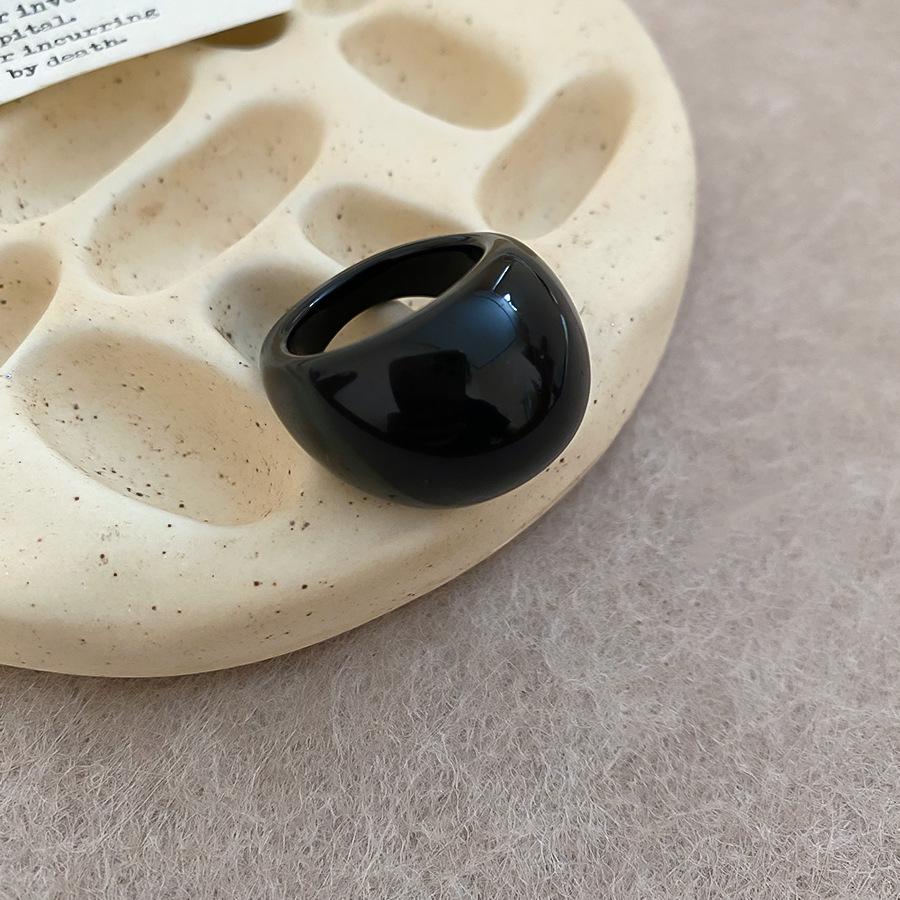 Artistic Retro Geometric Resin Ring - High-End Versatile Fashion Jewelry