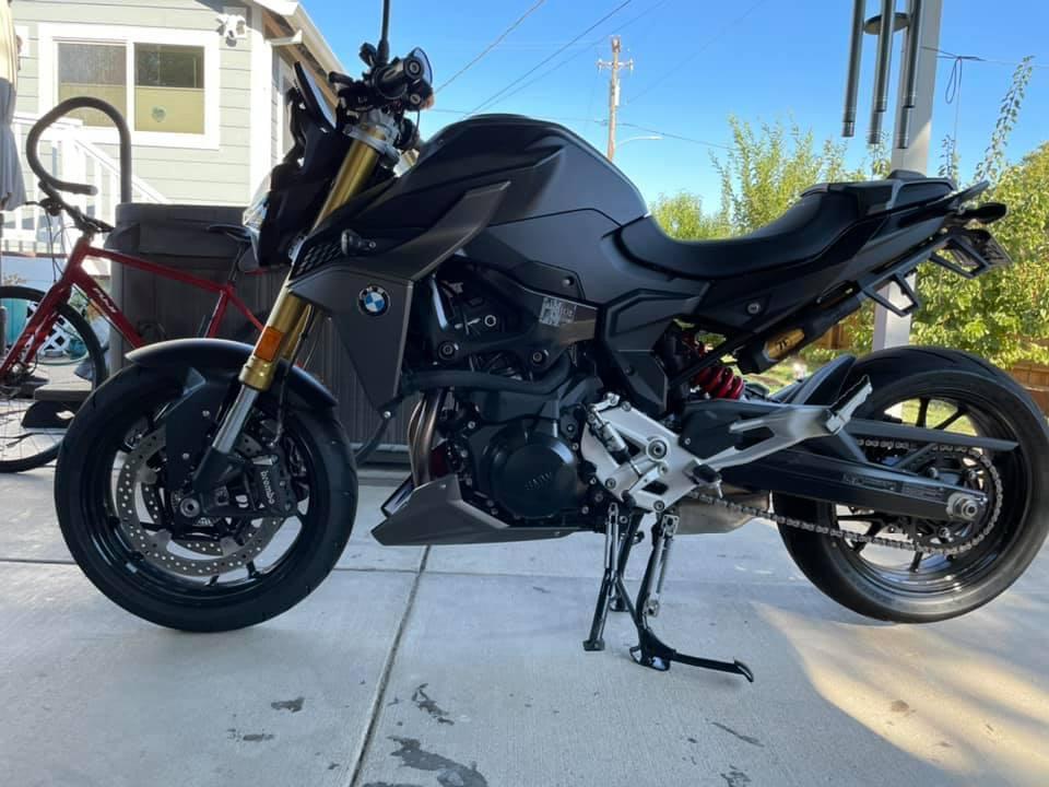 BMW F900R/F900XR Rear Hump Seat Cover