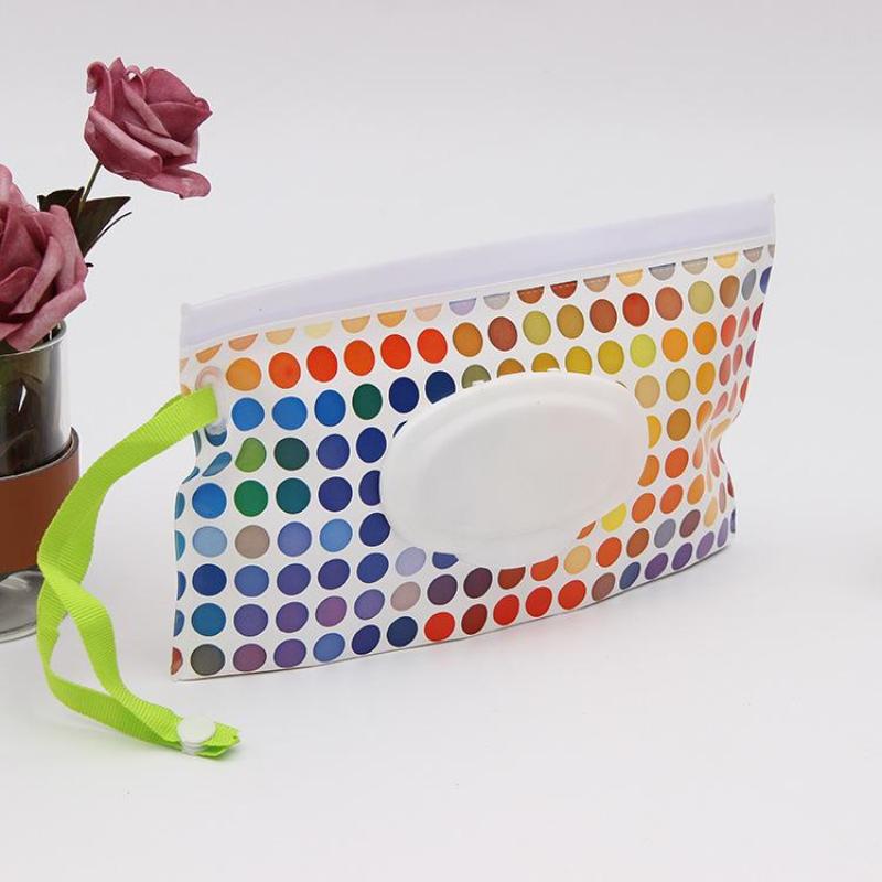 1Pc Portable Baby Wet Wipes Bag Flip Cover Tissue Box Refillable Wet Wipe Dispenser Carrying Pouch for Baby Stroller Accessories