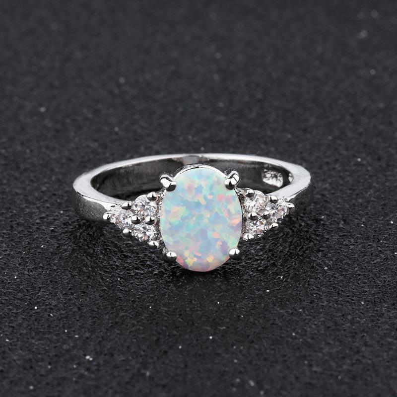Opal Gemstone Rings: Fashionable Jewelry for Couples and Women In Europe and America