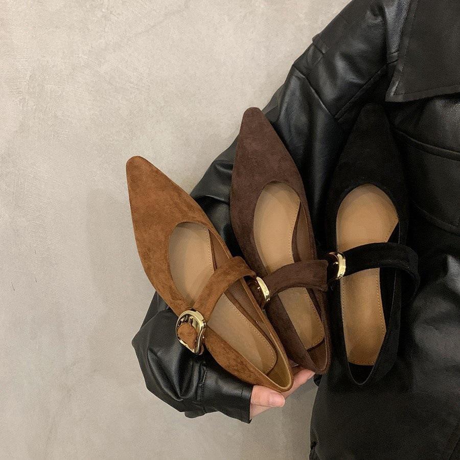 Wedge heel retro pointed head shallow mouth single shoes women's spring and autumn temperament with skirt commuting Mary Jane shoes