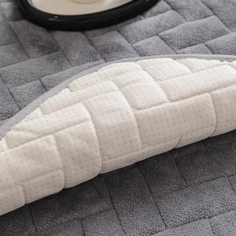 Plush Solid Color Anti Slip Winter Sofas Towel Geometric Brick Pattern Sofa Cover