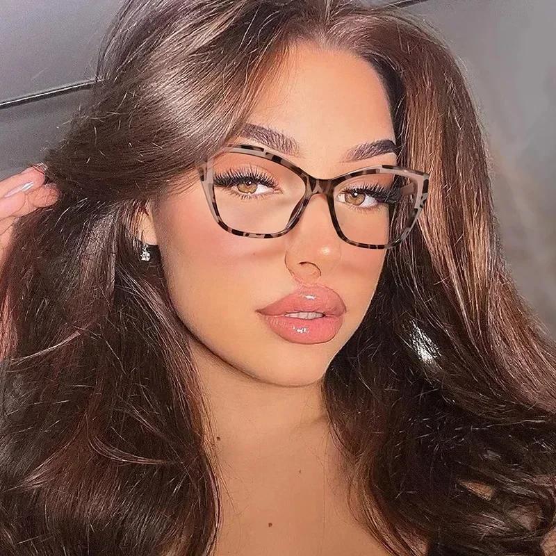 Optical Spectacle Eyeglasses Frames Fashionable Women's Anti Blue Light Color Changing Glasses Trendy Cat Eye Frames Flat Lenses