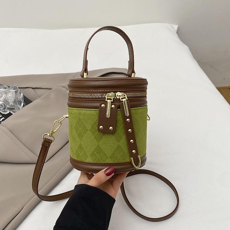 

Нишевая мода портативная сумка-ведро женская 2025 осень корейская версия ins высокая ценность сумка на плечо повседневная сумка-мессенджер сумка зелёный