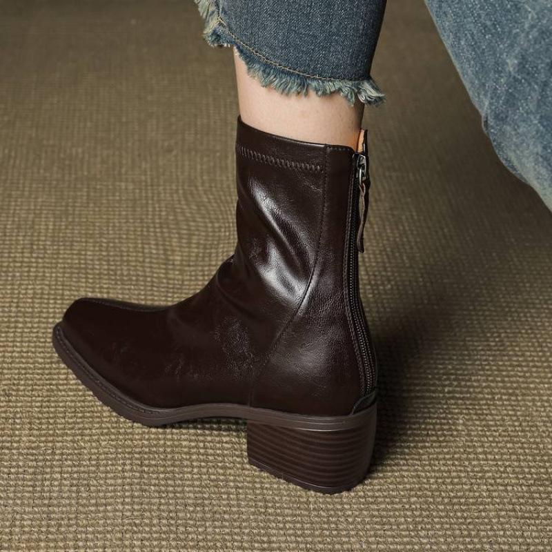New Versatile and Comfortable Rear Zipper Martin Boots Solid Color Leather Large Size Leather Boots Square Heel Women's Boots Autumn and Winter Mid-tu