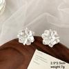 New Flower Hanging Earrings White Enamel Floral Acrylic Petals Crystal Imitation Pearl Dangle Earrings for Women brincos