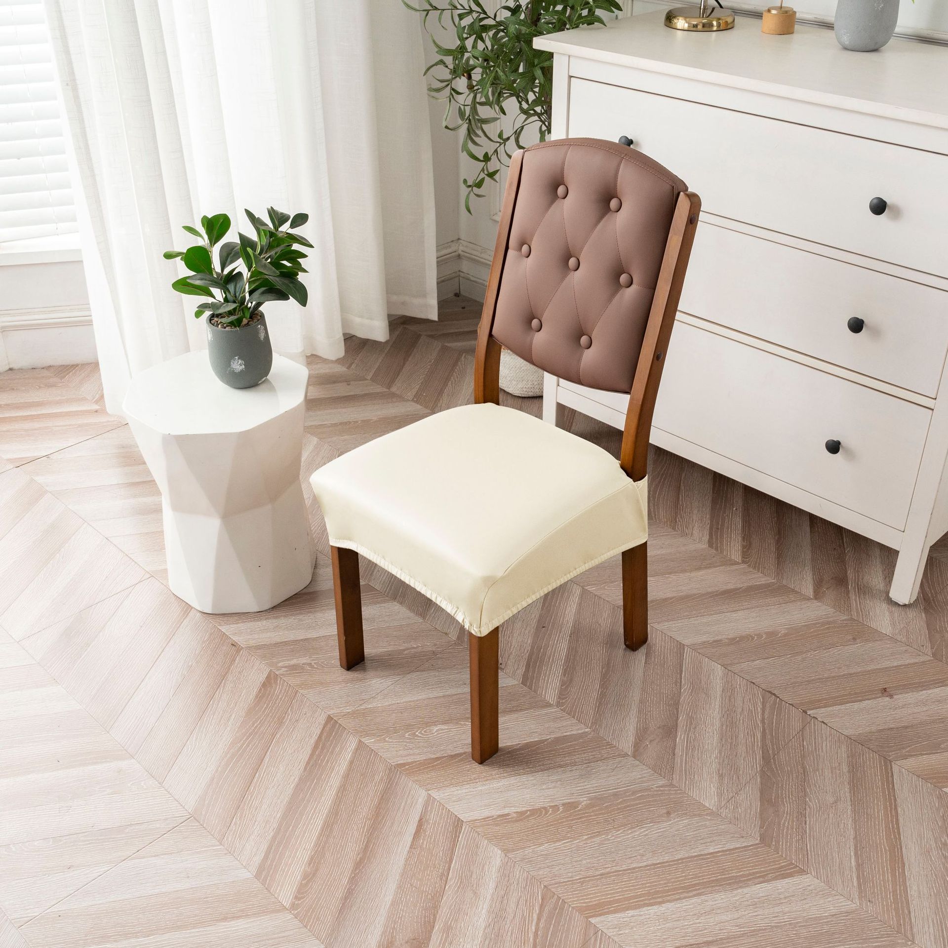 

PU Leather Dining Chair Cover With Lid Stylish Modern Protective Seat Cover For Solid Wood Dining Chairs Home Use бежевый
