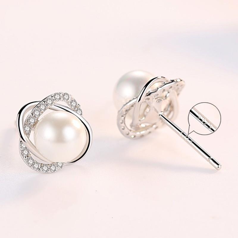 2026 Silver-plated Four-leaf Clover Pearl Stud Earrings Women s Diamond Round Pearl Earrings Rose Gold Pearl Earrings Jewelry