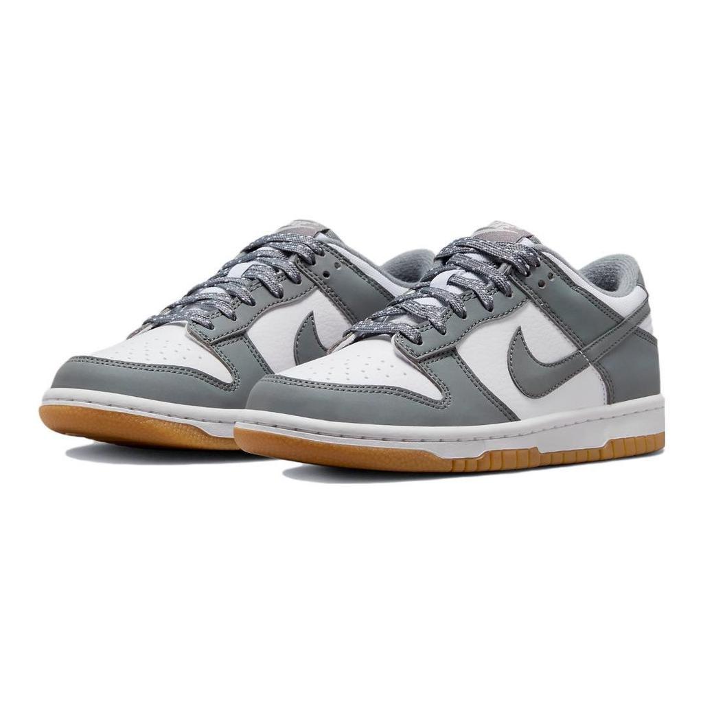 Nike Sneaker Dunk Low GS Grigio Riflettente Bambini Bianco Light-Iron-Ore Gomma-Marrone-Chiaro FV0374-100