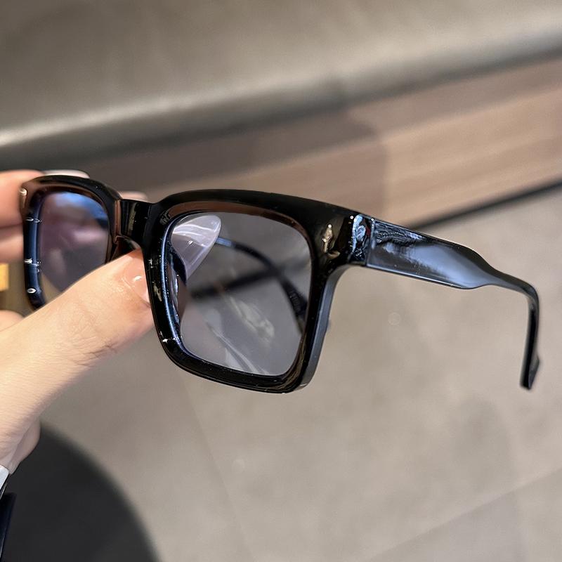 2PACK New Square Rivets Fashion UV400 Sunglasses Men Women Shades Vintage Trending Sunglasses Travel Outdoor Fishing Glasses