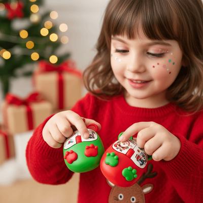 Clickable LED Mouse Clicker Light-emitting Light Up Sounding Toy Glowing Christmas Key Chain Kids