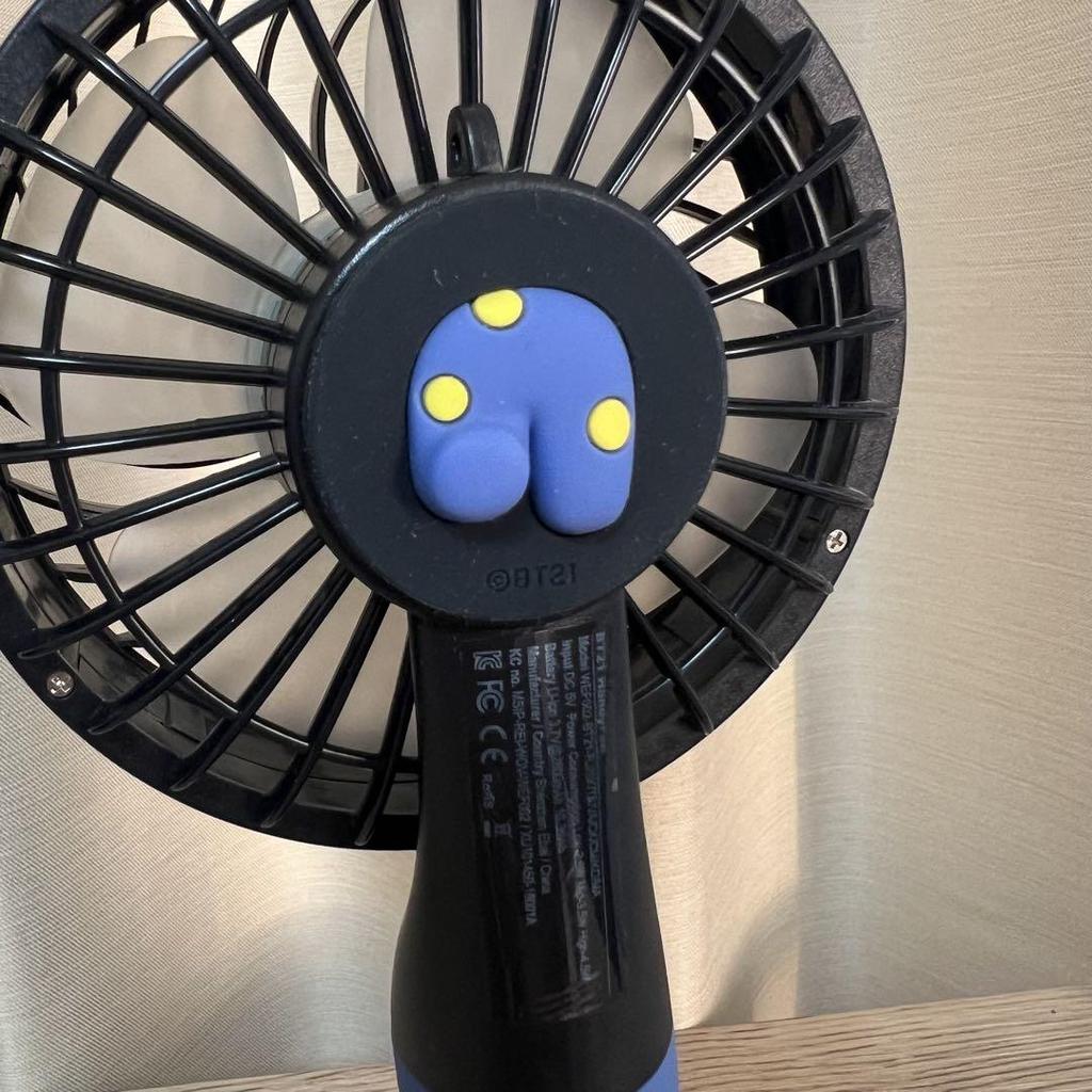 [USED] BTS Handy Fan TATA Taehyung BT21 Official
