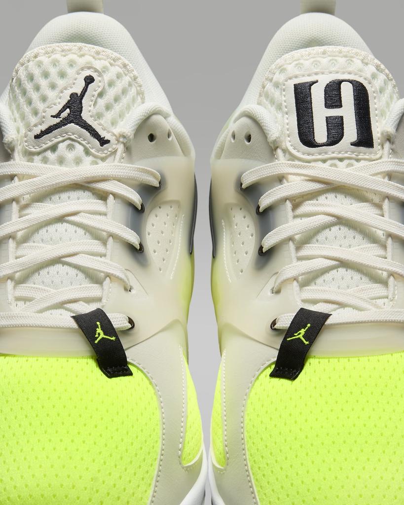 FQ3859-107 Nike Women's Jordan Heir Yellow White (Women's)
