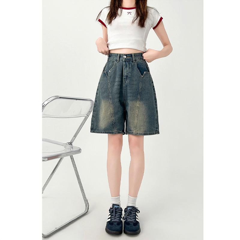 Plus Size Retro Straight-Leg Denim Shorts for Women, Summer 2025 Edition - Mid-Length, Loose Fit
