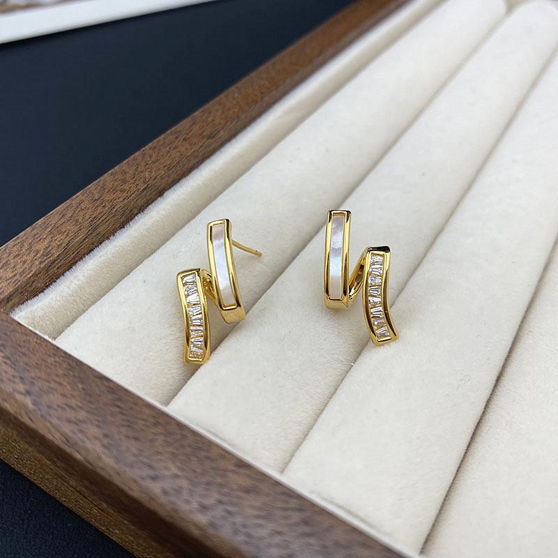 

Серьги-пусеты из 14-каратного золота с цирконом и перламутром, модные, с темпераментом, роскошные, нишевые, универсальные, персонализированные