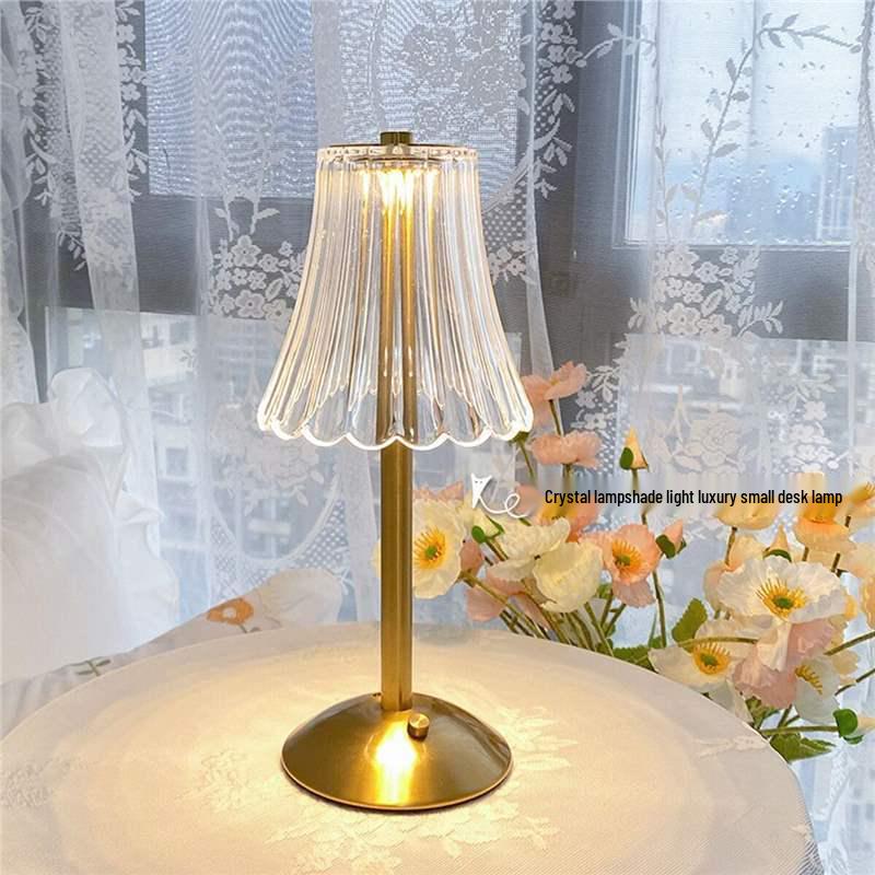 Luxury Crystal Pumpkin Bedside Lamp: Elegantly Designed Charging Night Light with a Simple Atmosphere