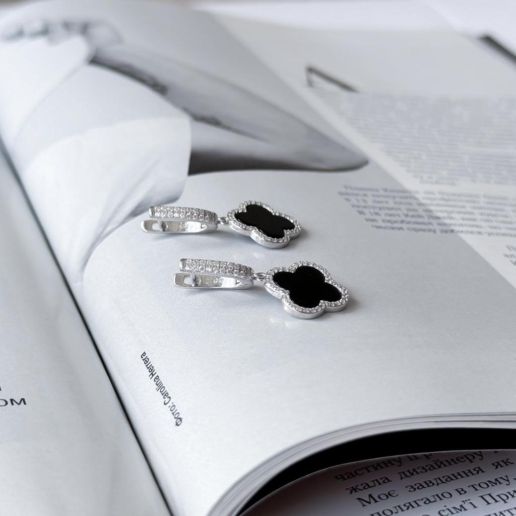 Silberohrringe mit natürlichem Onyx und Zirkonia (60001997)