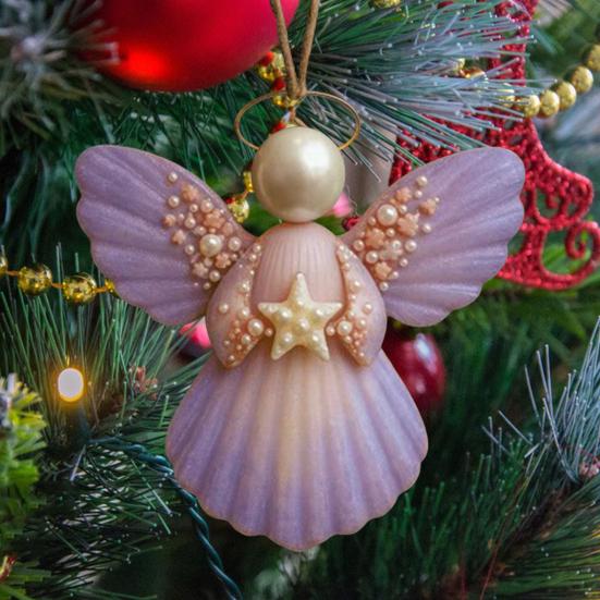 Andělská mušle ozdoba vánoční stromek závěsné ozdoby mořem inspirované andělské dekorace ručně vyráběné mušlové andělské akcenty pro pobřežní pláž