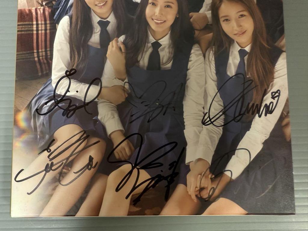 [USED] GFRIEND Autographed 3rd Mini Album SNOWFLAKE