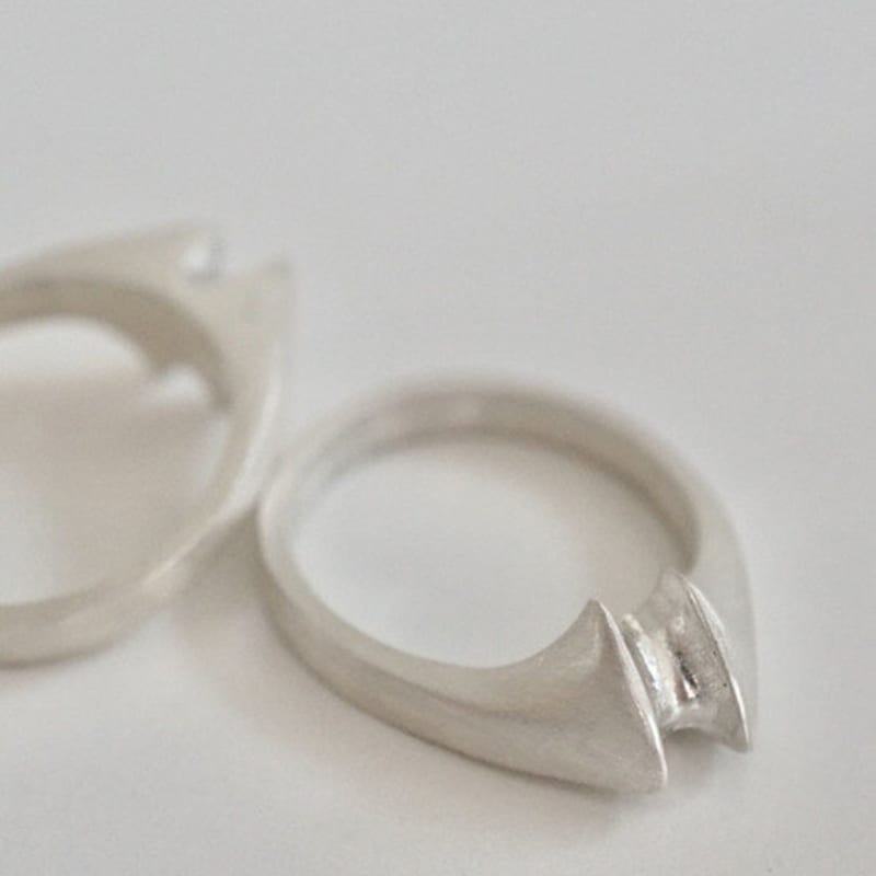 Vacactsilver Doppelspitzenring