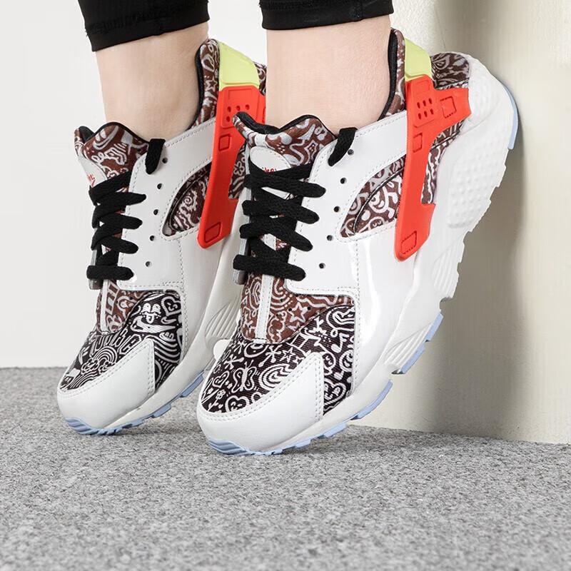 Novos Tênis de Corrida Nike Air Huarache GS DV2243-100