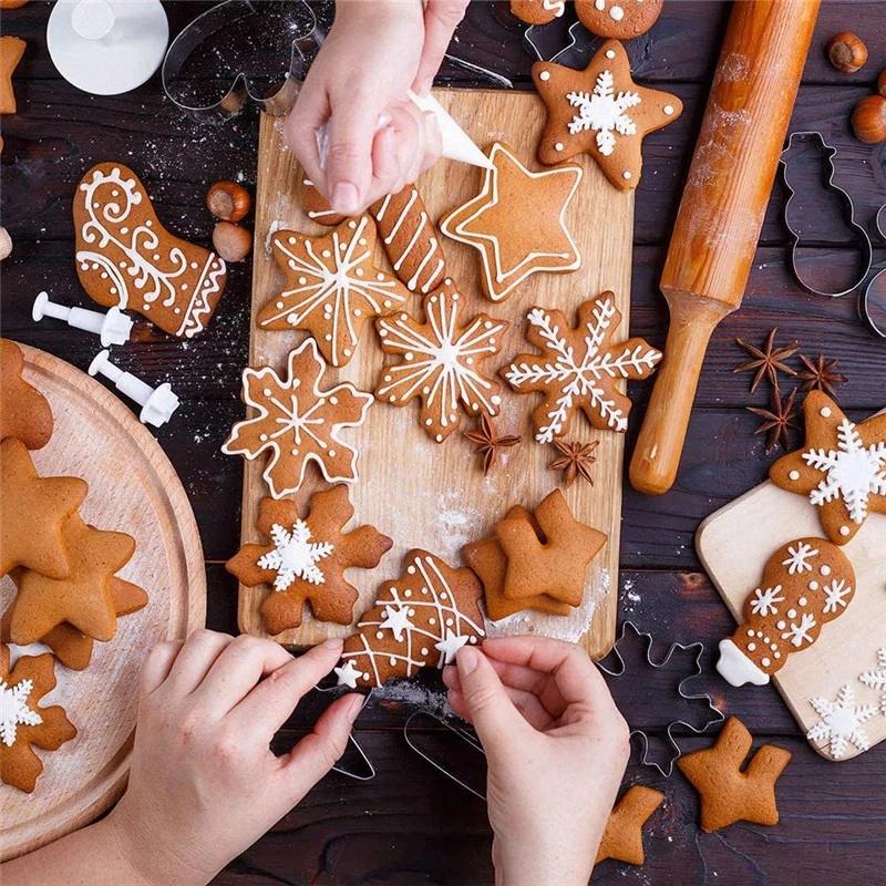6Pcs/Set Christmas Cookie Cutter Gingerbread Xmas Tree Mold Christmas Cake Decoration Tool Navidad Gift DIY Baking Biscuit Mould
