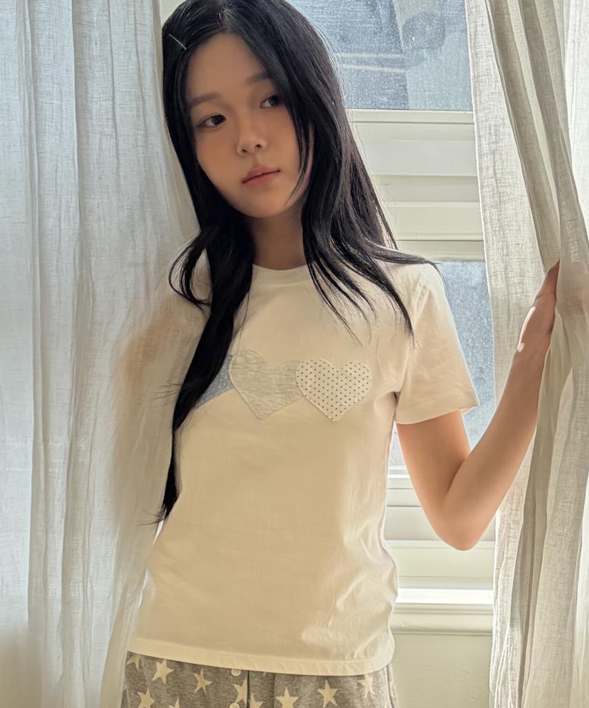 Loginaenloji Silver Dot Heart Patch Cotton T-Shirt White
