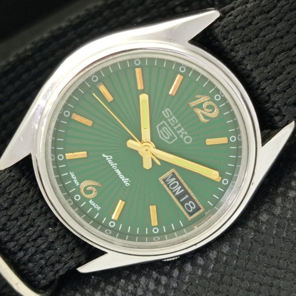 

USED VINTAGE SEIKO 5 AUTOMATIC 7S36A JAPAN MENS D/D GREEN WATCH 586-a308014-2 SKU586-a308014