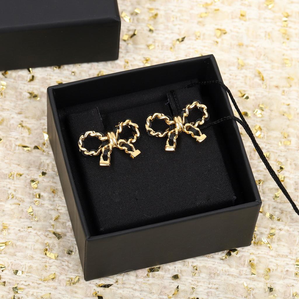 

Кожаные серьги с бантом, покрытие серебром 925 пробы, толстое золотое покрытие, более длительное сохранение цвета, украшения для женщин, подарок, для повседневной носки
