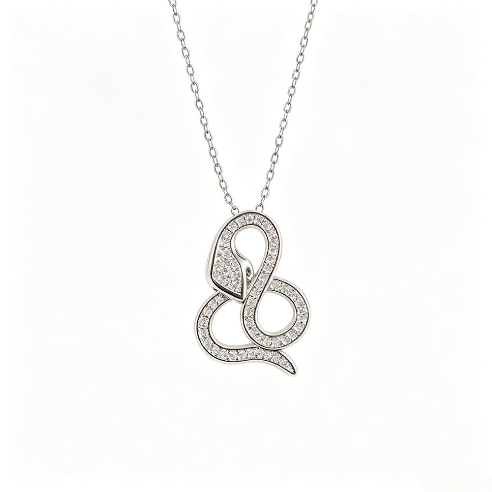European & American Full Diamond Snake Necklace: Trendy Summer Clavicle Chain for Women