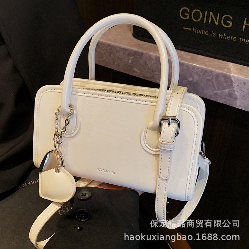 Premium small bag women's 2025 new summer versatile messenger bag popular this year portable small square bag