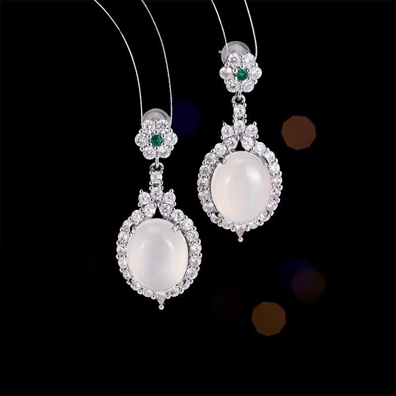 Ladies' Light Luxury Design Elegant Flower Oval Earrings Fashionable and Versatile Niche Design Earrings Daily Accessories