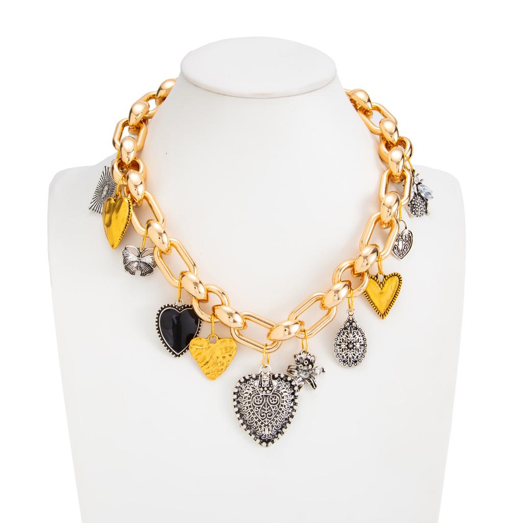 Collana Ciondolo a Forma di Cuore con Motivo Metallico Luce Vintage Lusso da Donna, Stile Punk Ccb Catena Spessa Catena Clavicola