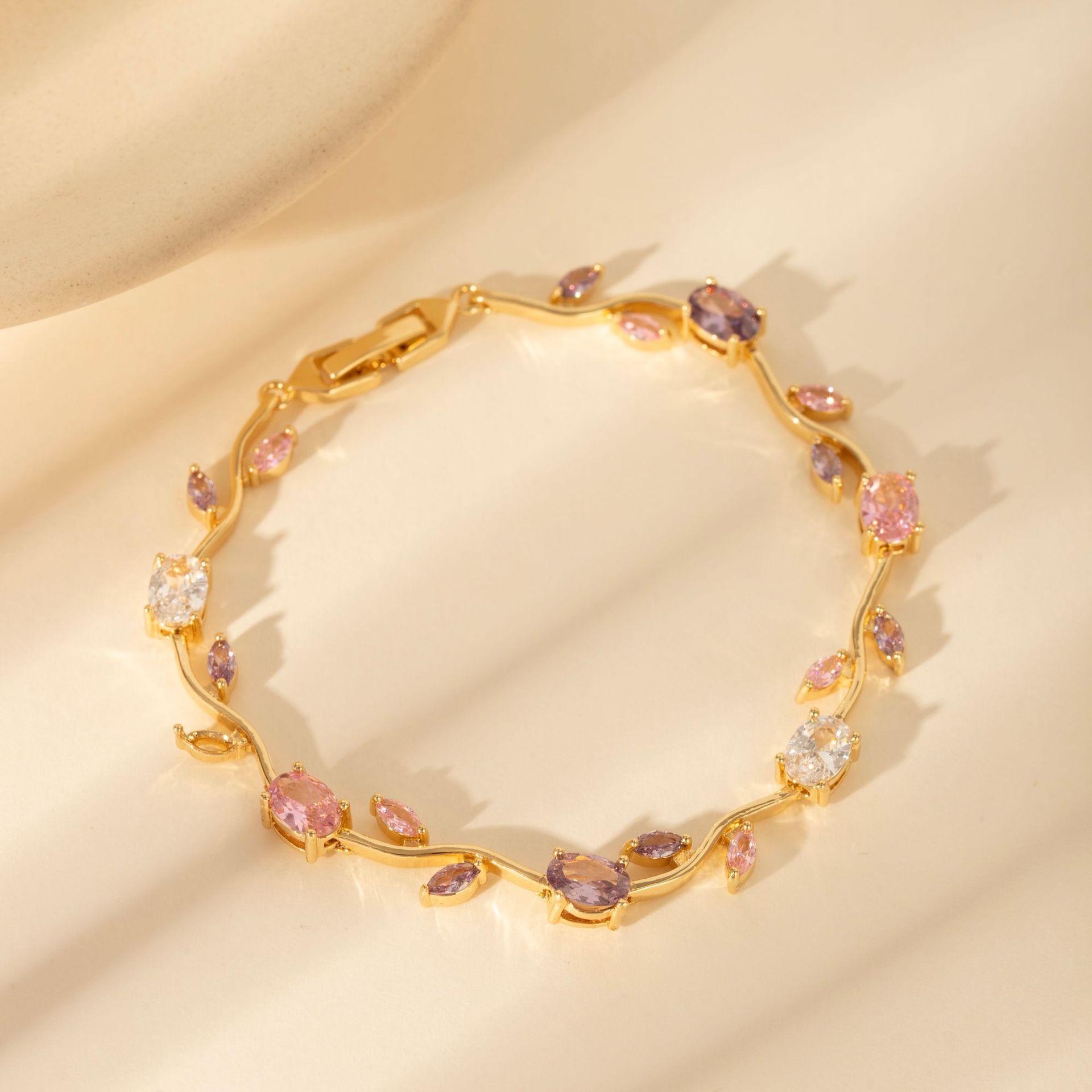Resoul 18 Karat Vergoldetes Tulpenblüten-Armband Tulipe Buntes Strass-Blumenarmband Bohème Damen Modearmband beige