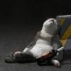 Creative Drunk Cat Ornament Automotive Interior Decoration Ornaments Simulated Cat Resin Sculpture Home Decoration Props 7x7cm
