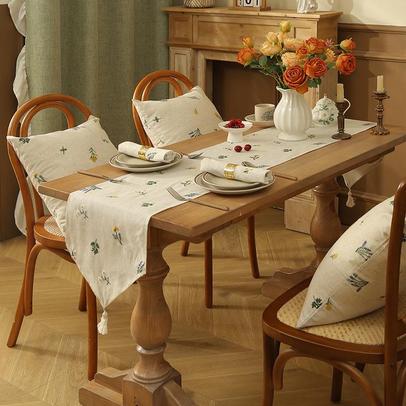 Coffee Table Decoration Perfect for Cafes Wedding Decor  Table Runner Luxury Embroidered Flower Soft Linen/Polyester Washable