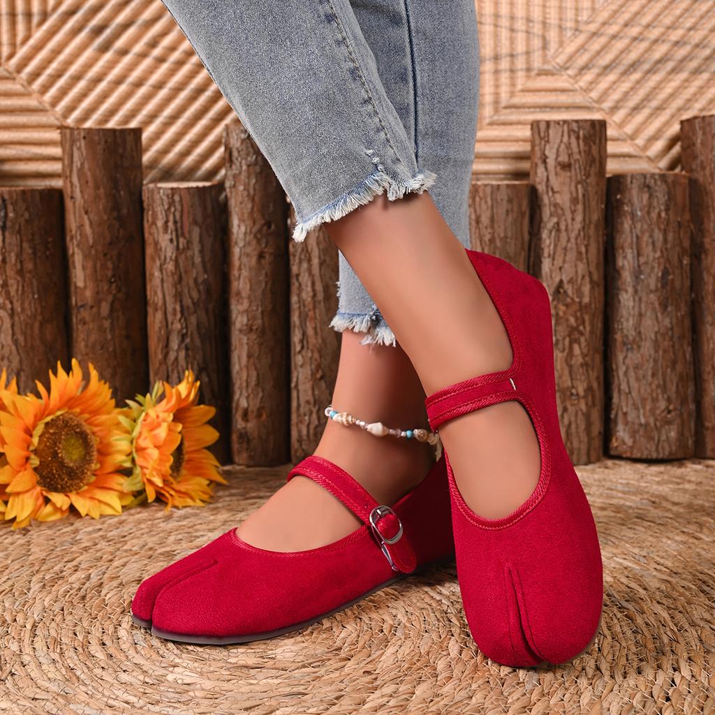 Designer Japanese Tabi Ninja Shoes Women Retro Suede Flats Split Hoof Toe Boat Shoes Femme Mary Jeans Mocasines Ballerina Shoe