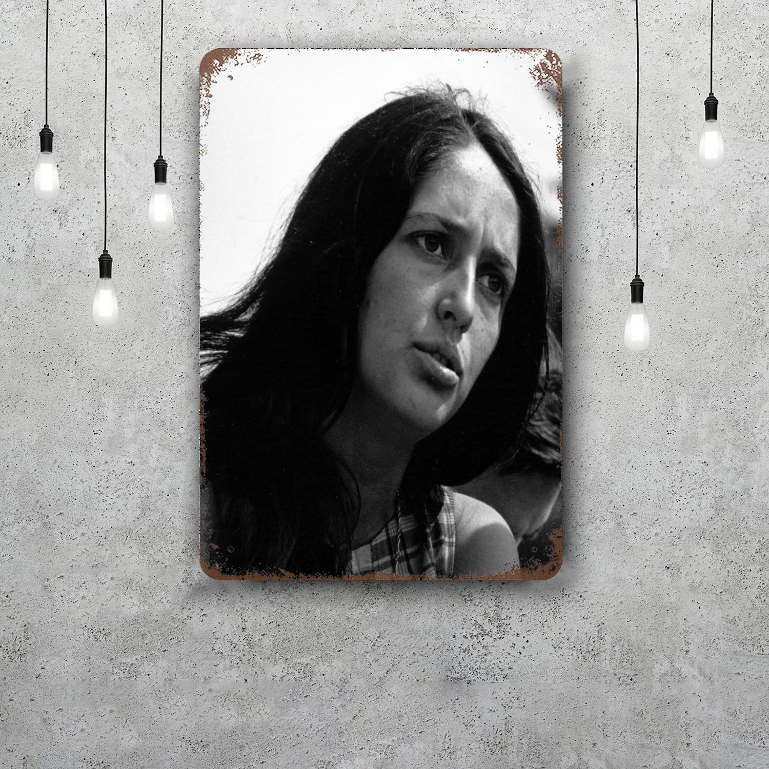 

joan baez Funny Bar Metal Sign Retro Plaque Vintage Sign Alcohol Drinker Pub Club Man Cave Kitchen Wall Decoration 20x30cm（7.8x11.8inch）