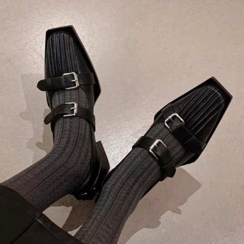 Square Toe Retro Belt Buckle Pumps Retro Genuine Leather British Style Thick Heel Casual Shoes Black Ladies Mary Jane Shoes