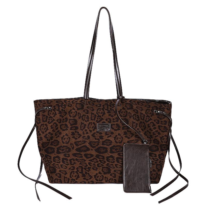 Suede bag women's large capacity 2025 new autumn and winter matte retro shoulder bag commuter tote bag