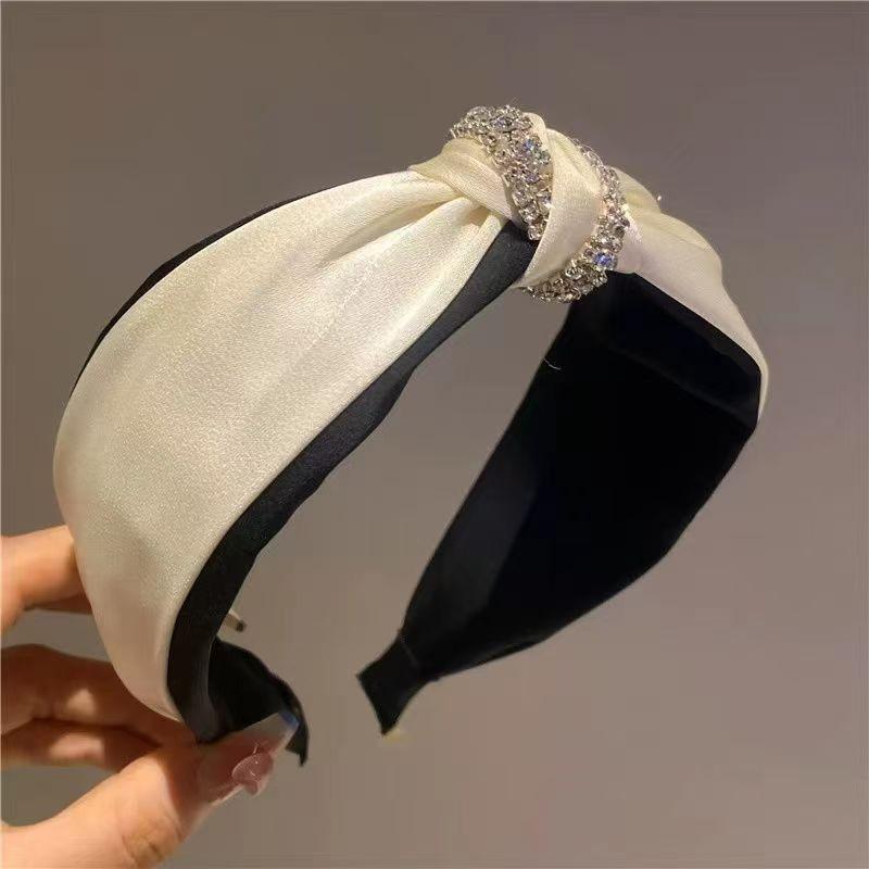 Luxurious Wide-Brimmed Headband for Women - Top Knot Design, Perfect for Autumn/Winter