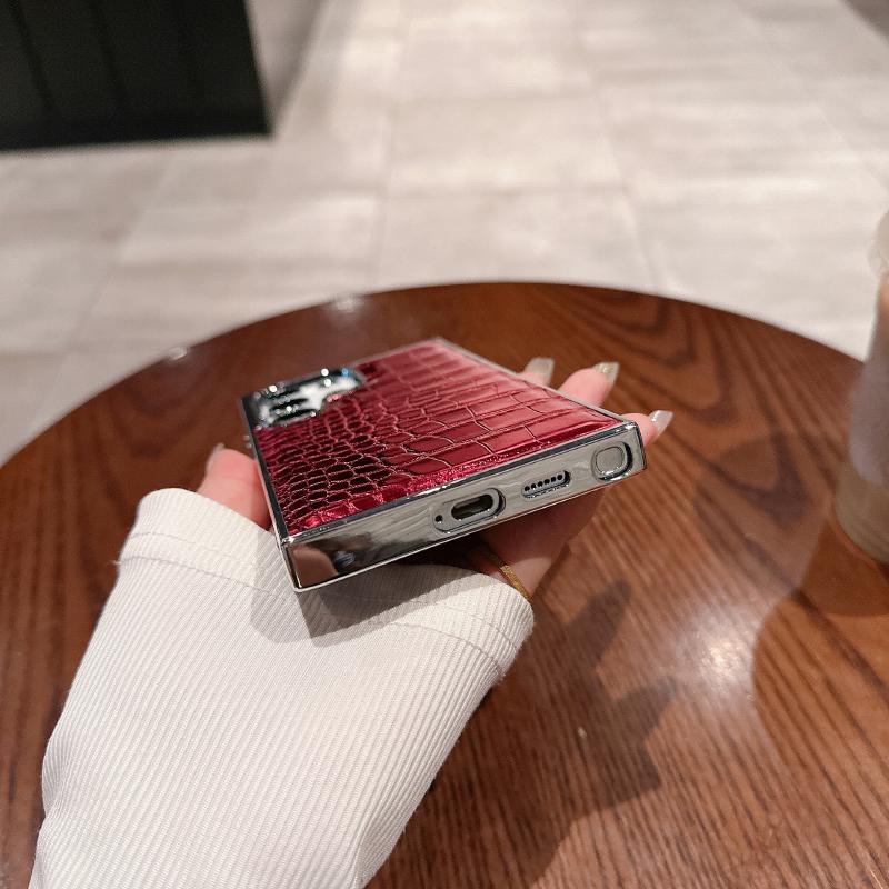Luxury Plating Crocodile Texture Artificial Leather Phone Case For Samsung S26 Ultra S24 S23 S25 Ultra Plus Bumper Back Cover
