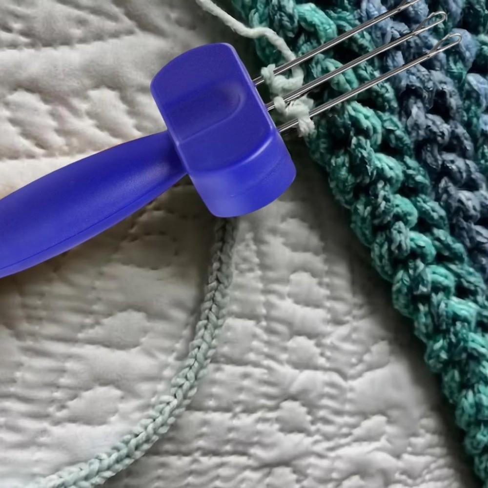 Durable 3/4 Latchs Hook Crochet Hooks Ergonomic Grip Portable Knitting Needle Latch Hook Tool Knitting Projects