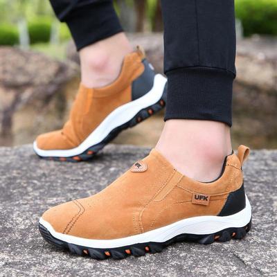 2024 Men's Large Size Suede Leather Slip-On Hiking Shoes for Outdoor Activities
