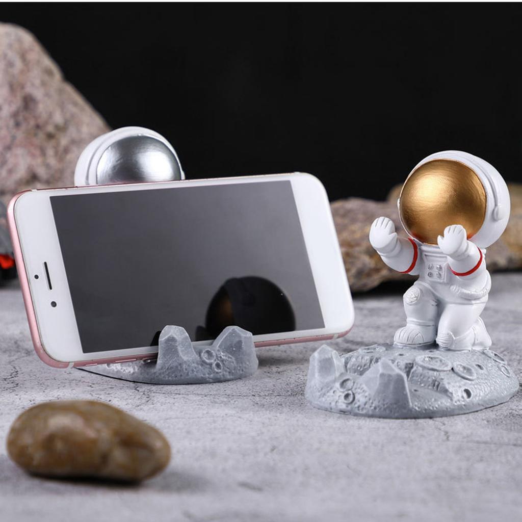 Cute Cartoon Cell Phone Stand Synthetic Resin Desktop Astronaut Ornament for Home Office Car Decor