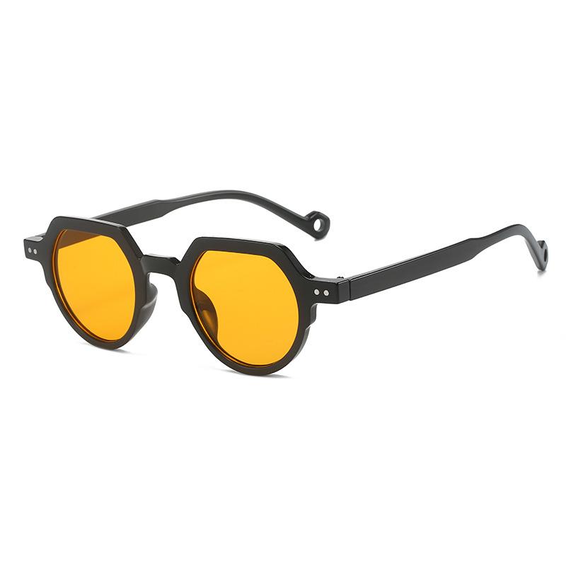 Retro Sunglasses Women, Trendy Catwalk Street Shooting Small Frame Sunglasses Personalized Sunscreen Glasses
