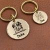 Messing Hundeanhänger Personalisierte Haustier-ID-Tags Gravur Welpe Anti-Verlust Halsbänder Anhänger Hund Katze Name Haustiere Hunde Zubehör Zubehör Benutzerdefiniert